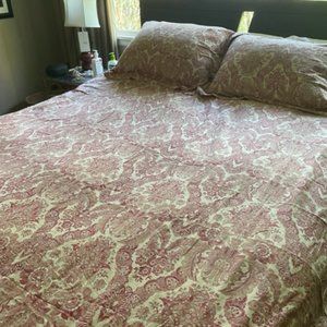 Pottery Barn Damask Queen Duvet and Shams